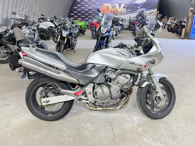 Александр Honda Hornet 600